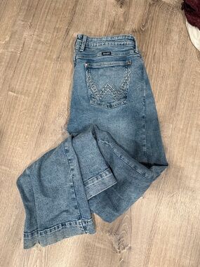 My loss, your gain— Wrangler Retro 33x34 - lost some weight and they dont fit!!